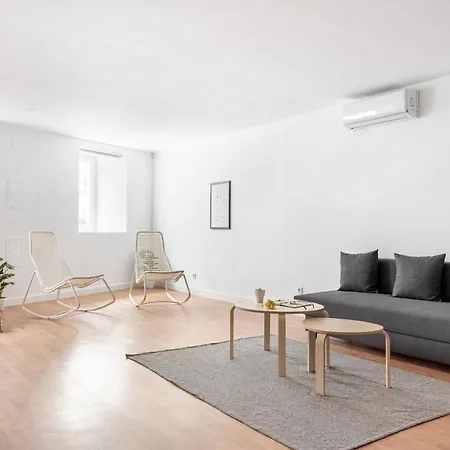 Altido Stylish 2-level Flats Near Ajuda Palace Lisbon