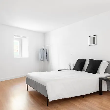 Altido Stylish 2-level Flats Near Ajuda Palace Apartment